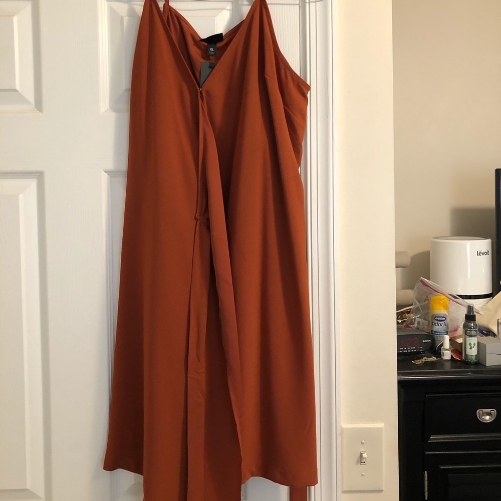 Knee length sleeveless dress
